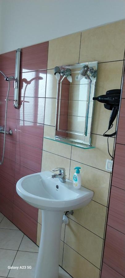 Collaku Apartment'S Vlorë 外观 照片